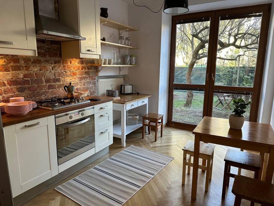 Appartement Stary Mokotow, Z Ogrodkiem à Varsovie Extérieur photo