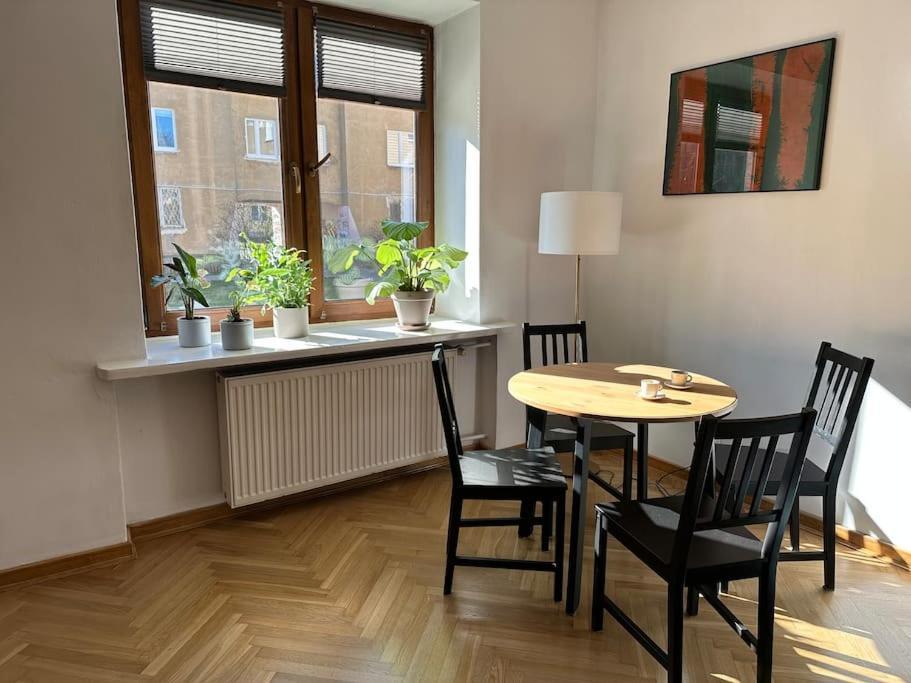 Appartement Stary Mokotow, Z Ogrodkiem à Varsovie Extérieur photo